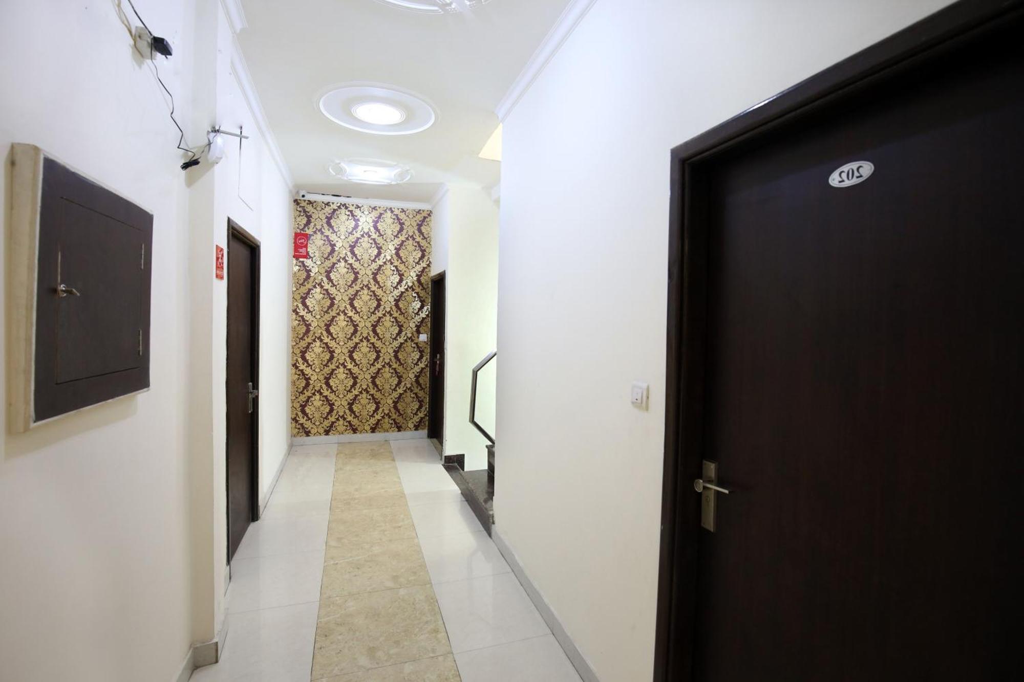 Hotel O Rich Inn Амритсар Экстерьер фото